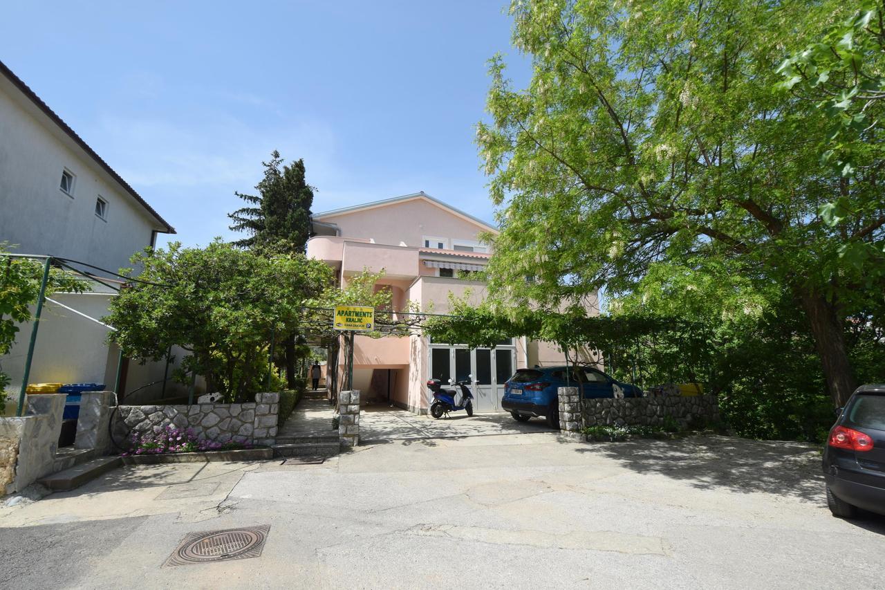 Apartments Kraljic Крк Экстерьер фото