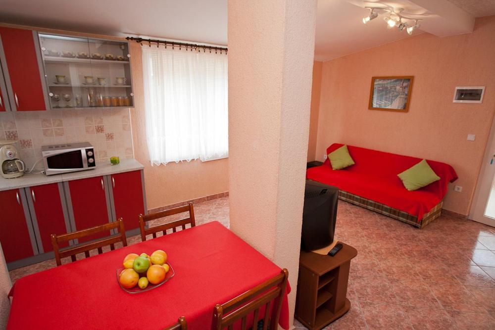 Apartments Kraljic Крк Экстерьер фото