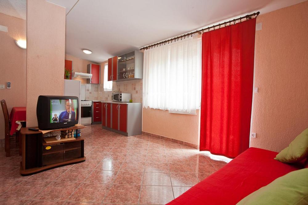 Apartments Kraljic Крк Экстерьер фото